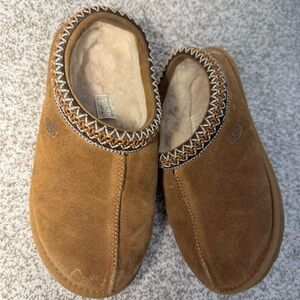 Ugg Tazz Slippers. Size 7